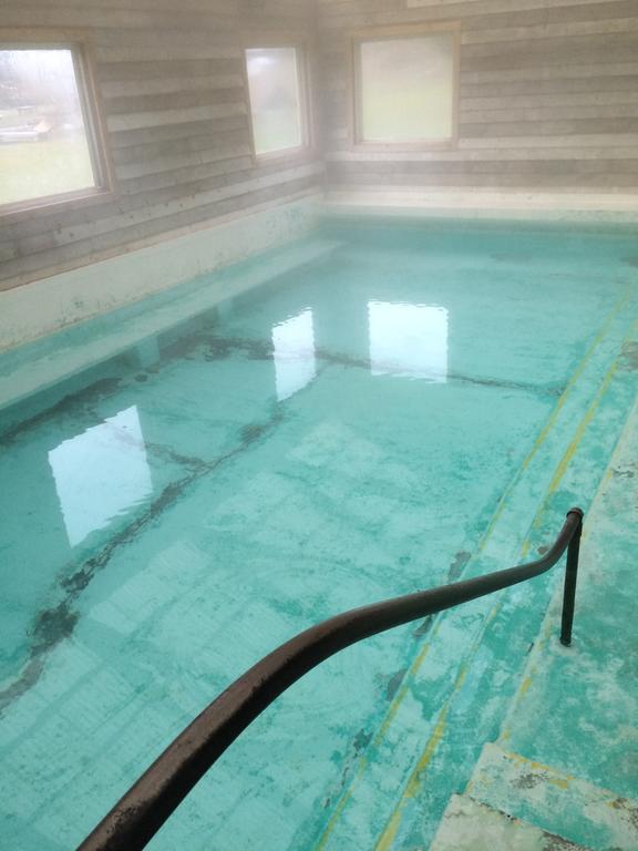 Hotel Lolo Hot Springs Zewnętrze zdjęcie